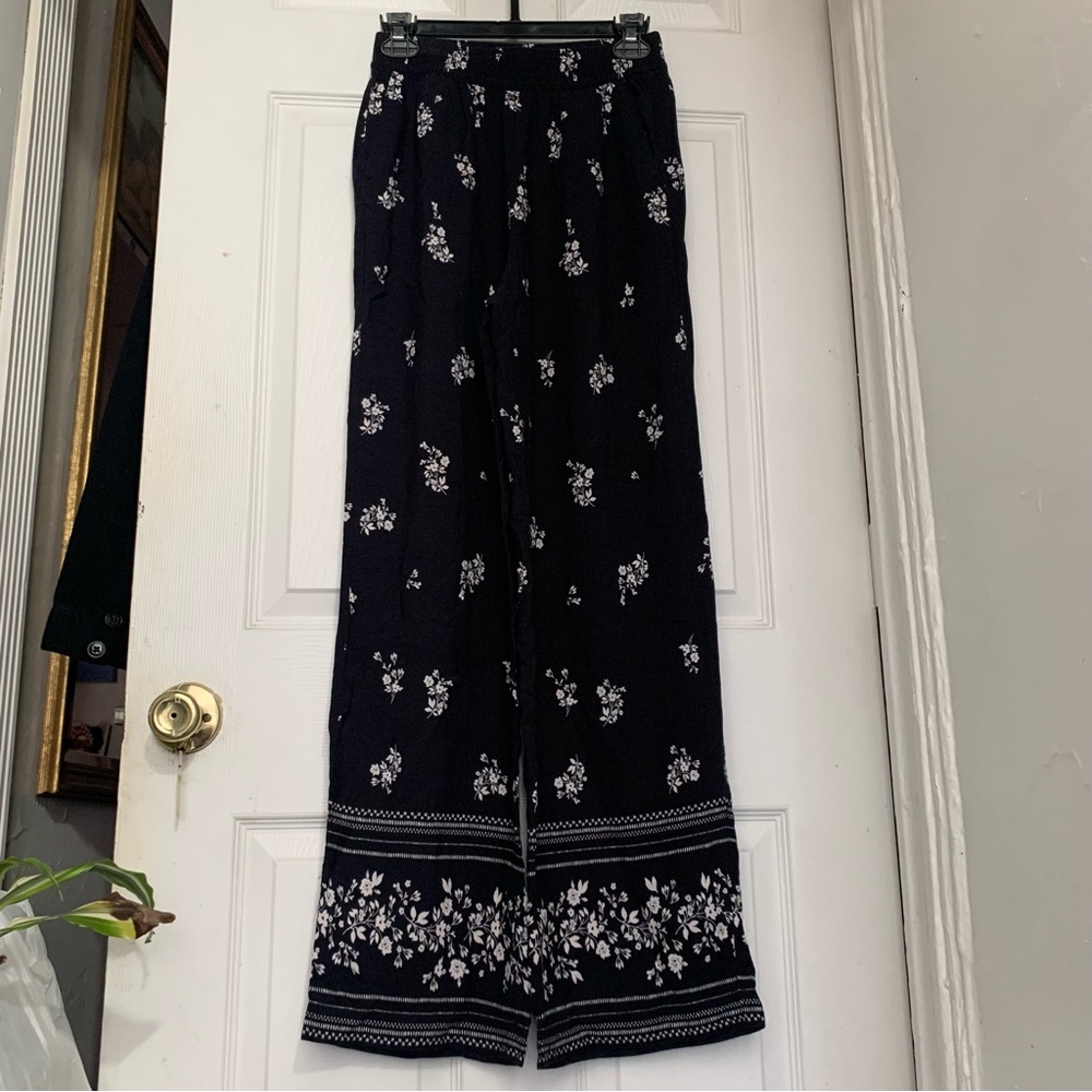 Boho wide leg flowy pants size 4